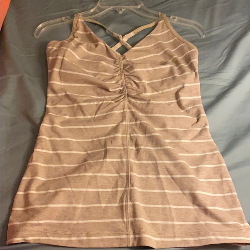 Lululemon tank